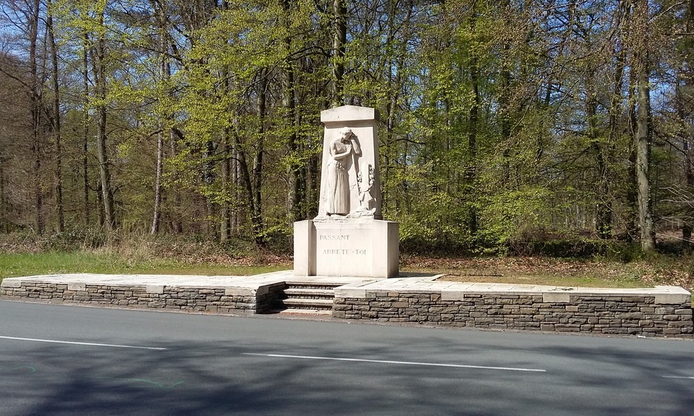 circuit du souvenir en foret de Retz - monument Passant Arrete-toi - 1ere Guerre mondiale
