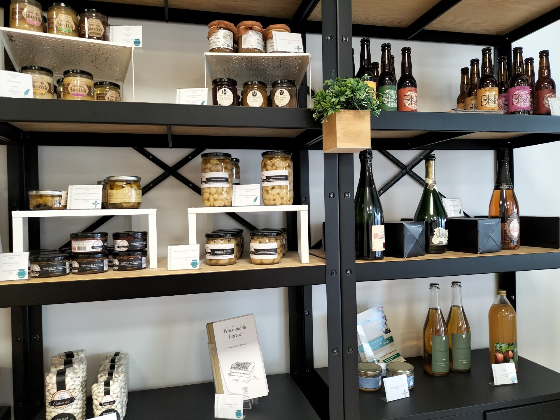 Boutique de l'Office de tourisme Soissonnais Valois