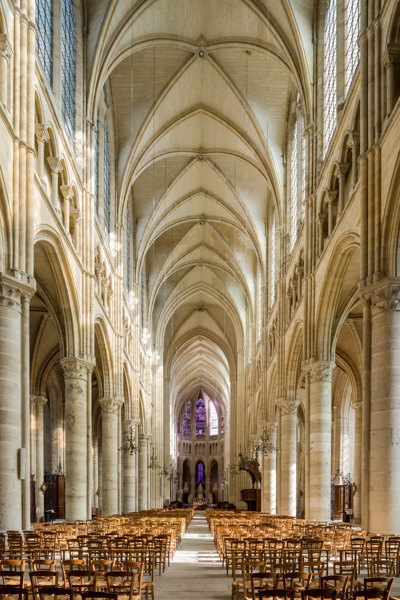 Intérieur de la cathédrale Saint-Gervais Saint-Protais de Soissons