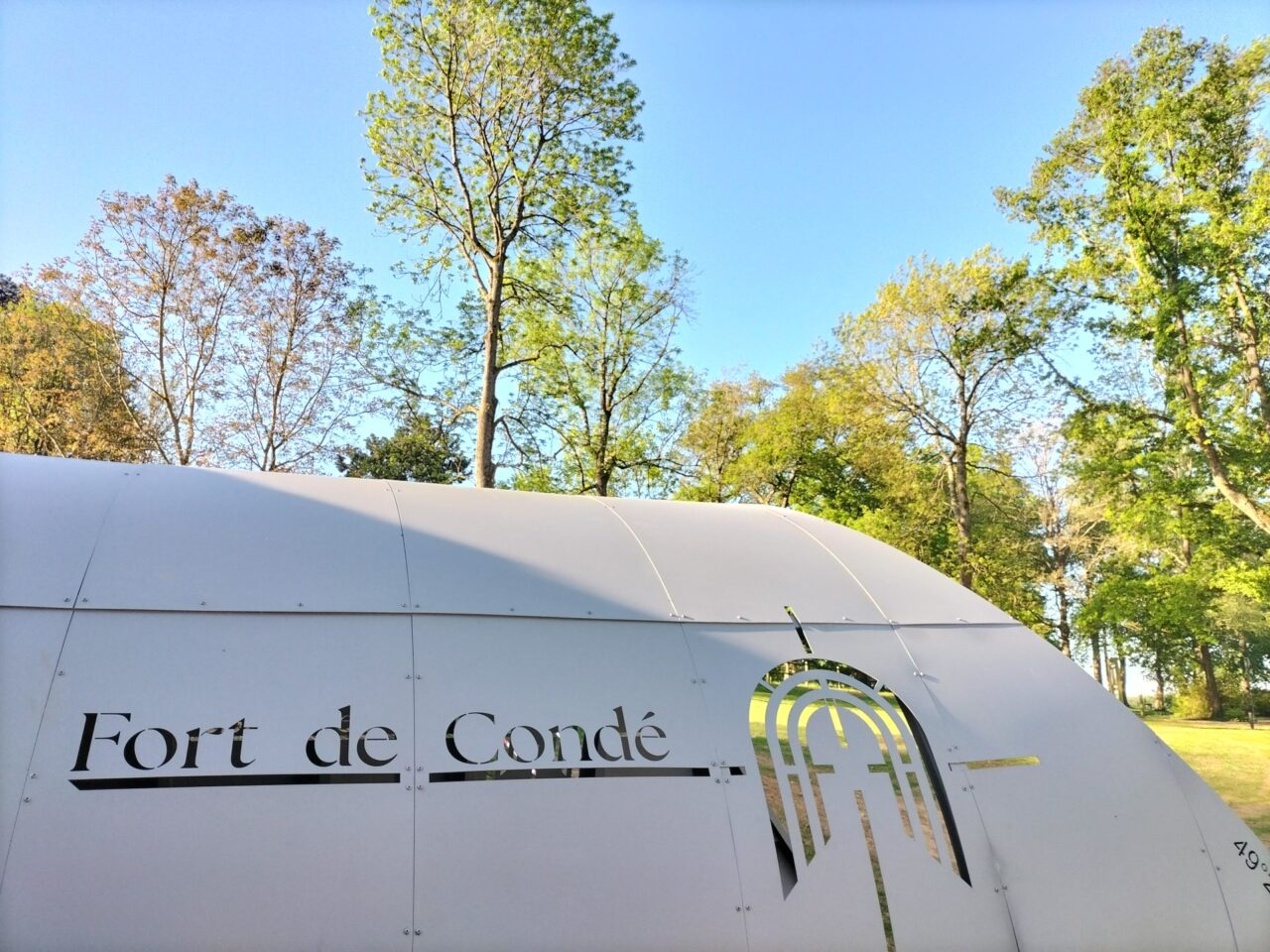 Le fort de Condé < Chivres-Val