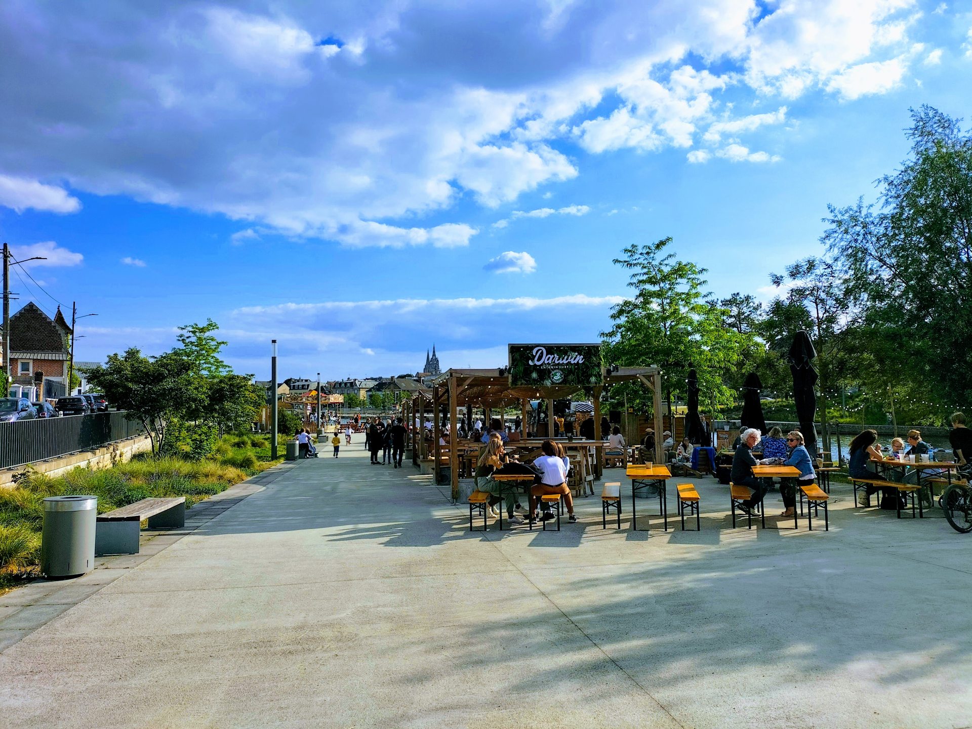 Guinguettes à Soissons, direction les berges de l'Aisne