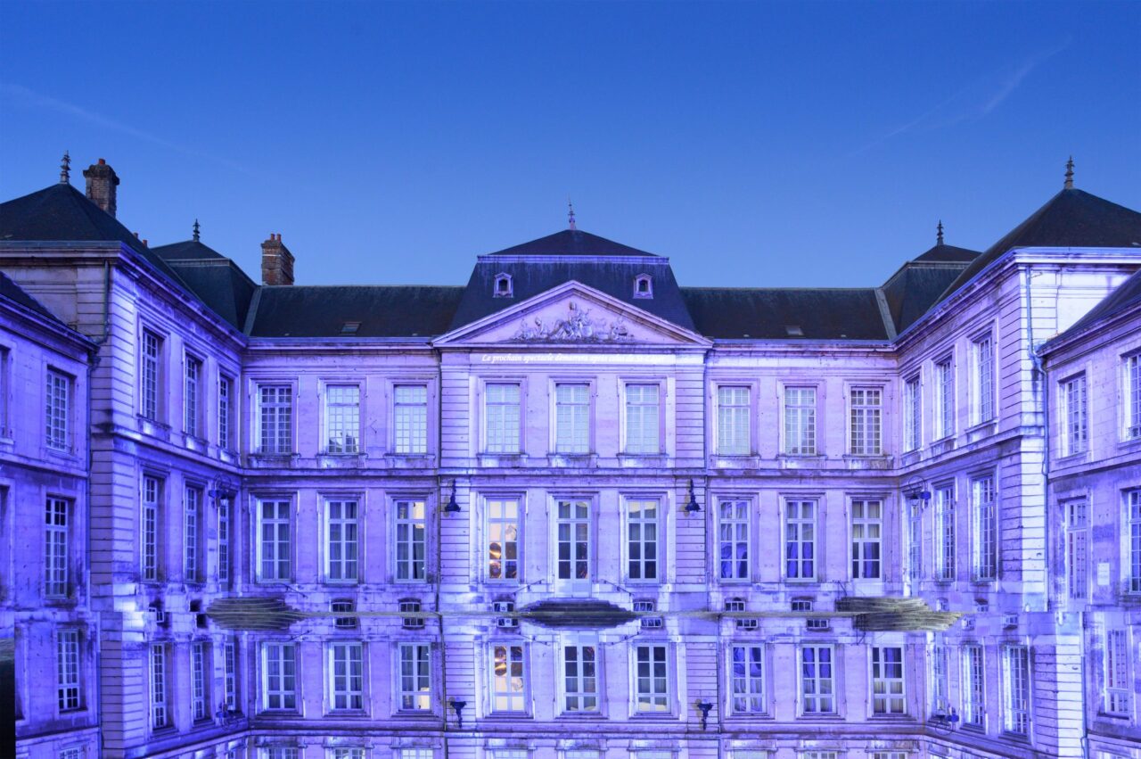 Soissons en lumières < L'Hôtel de Ville