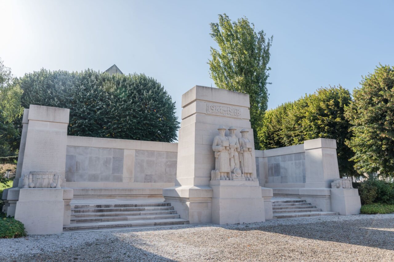 En Soissonnais - le monument des anglais