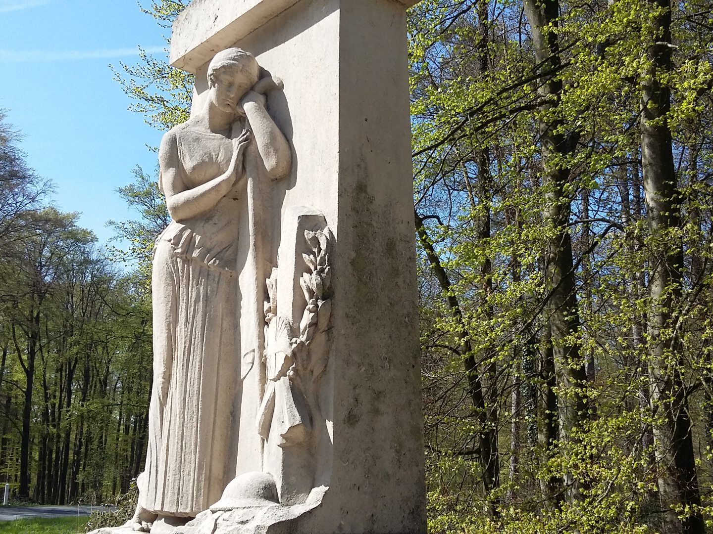 Monument passant arrête toi