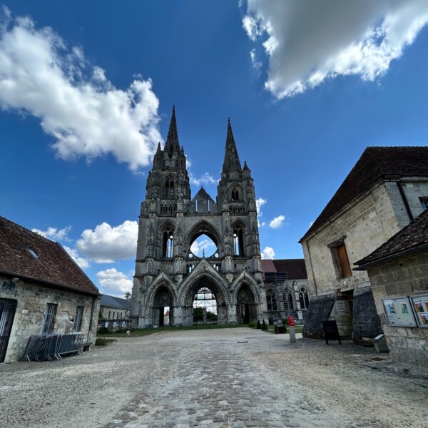 Lancienne abbaye Saint-Jean-des-Vignes...
