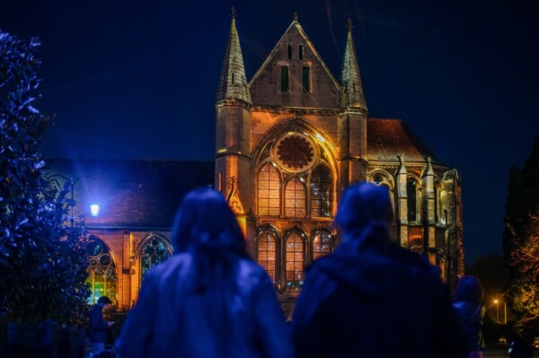 À la tombée de la nuit, Soissons...